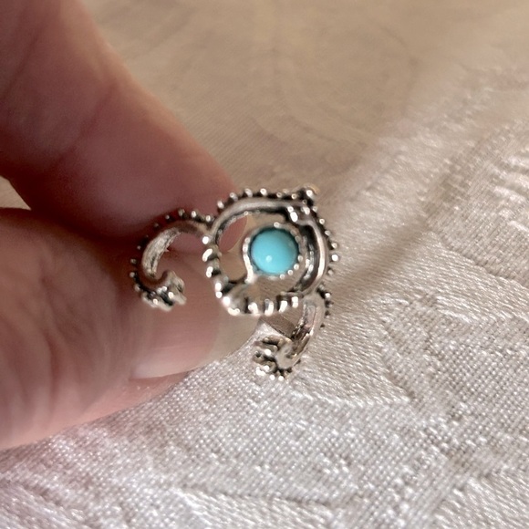 Silver and Turquoise Ring Size 6.5 - Picture 1 of 3